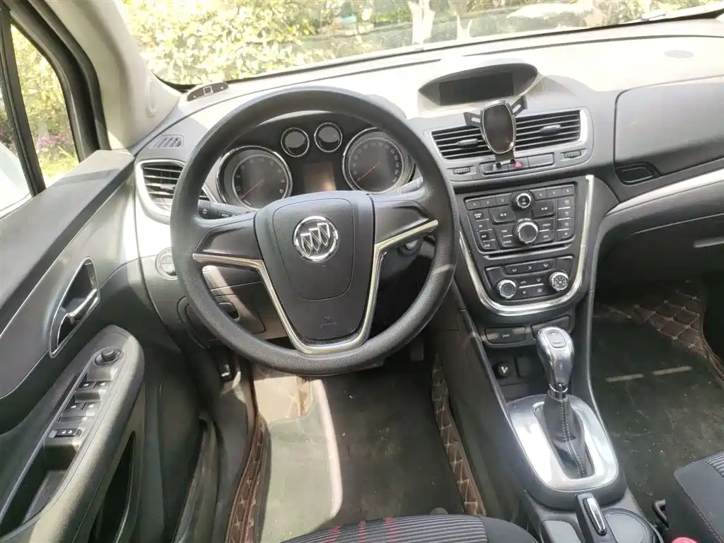 Buick Encore 2015 1.4T Automatic 2WD Urban Elite фото 3