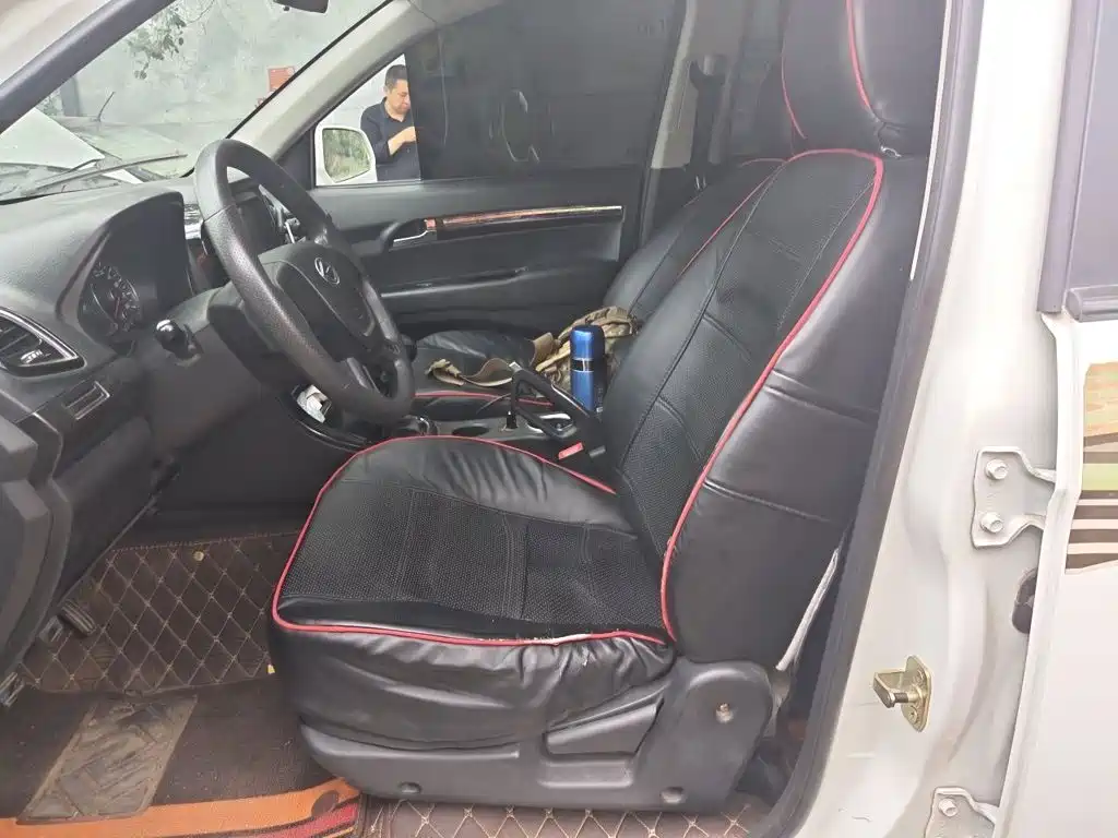 Landwind X8 2015 2015 Explorer Edition 2.0T Diesel 4X2 Luxury