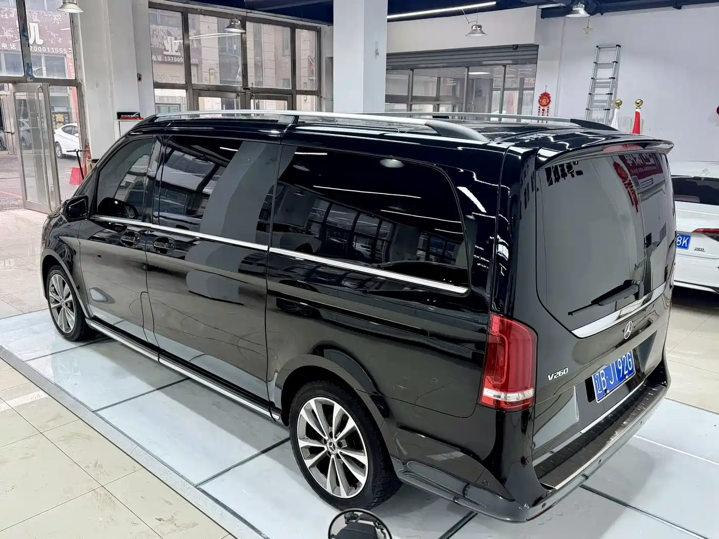 Mercedes-Benz V-Class 2022 V 260 Pilot Edition фото 5