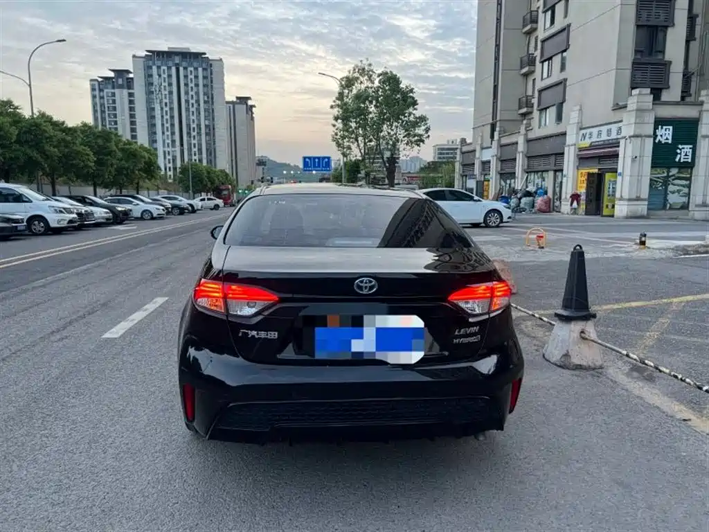 Toyota Levin 2022 Dual Engine 1.8H E-CVT Sport Edition фото 9