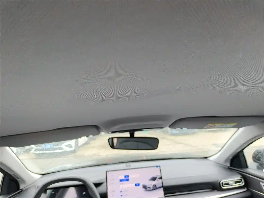 Geely Galaxy Galaxy Stellar 6 2025 60km Voyager Edition фото 18