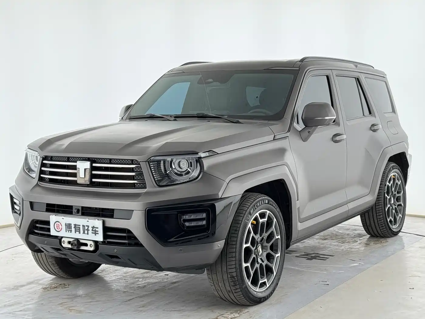 TANK TANK 700 NEW ENERGY