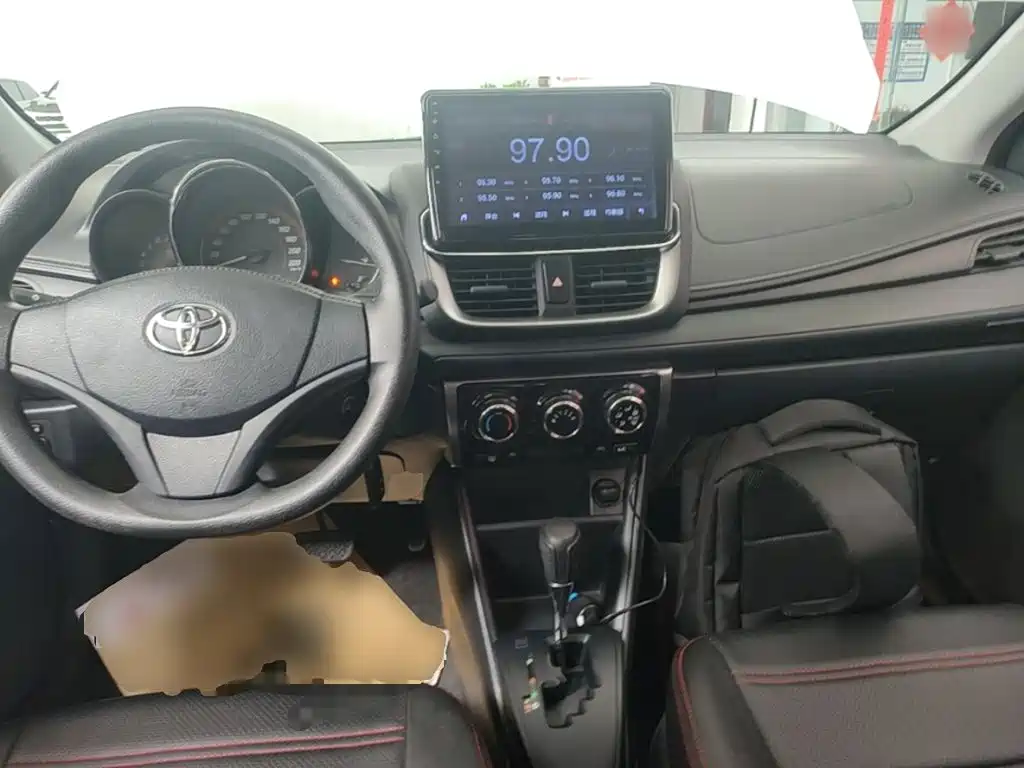 Toyota Yaris, миниатюра 10