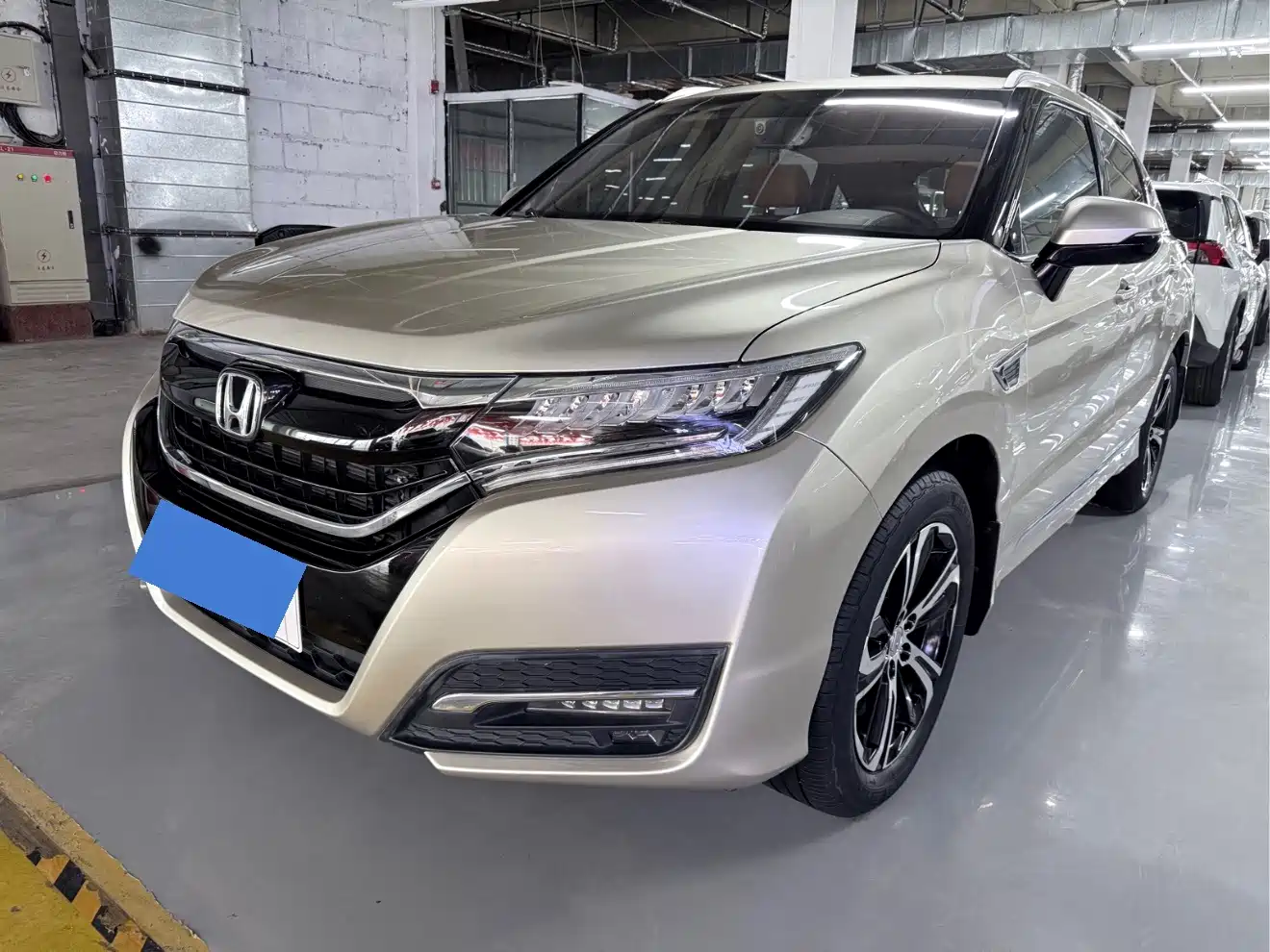 Фото 1 - Honda UR-V