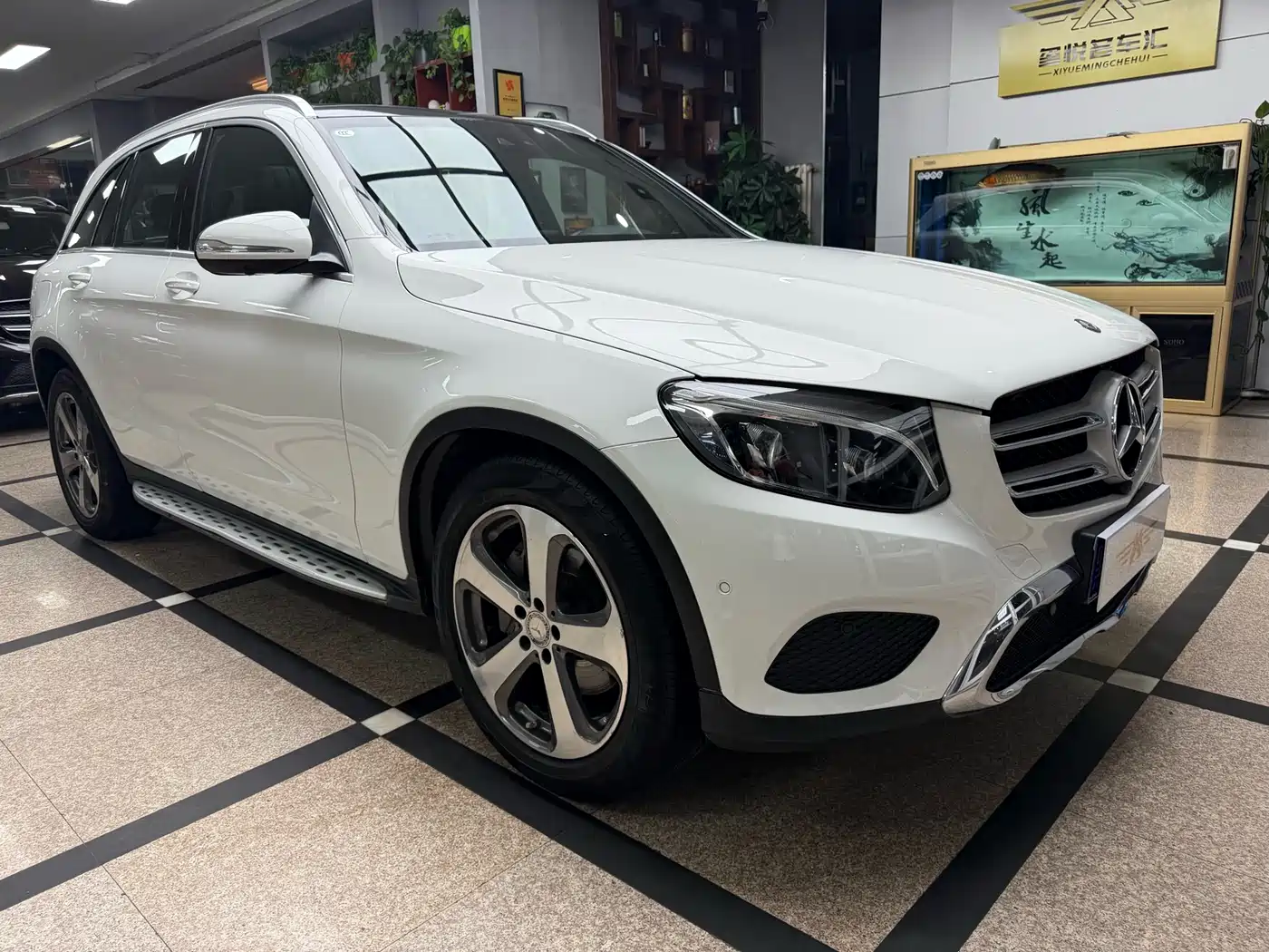 Mercedes-Benz GLC 2016 GLC 300 4MATIC Dynamic фото 3