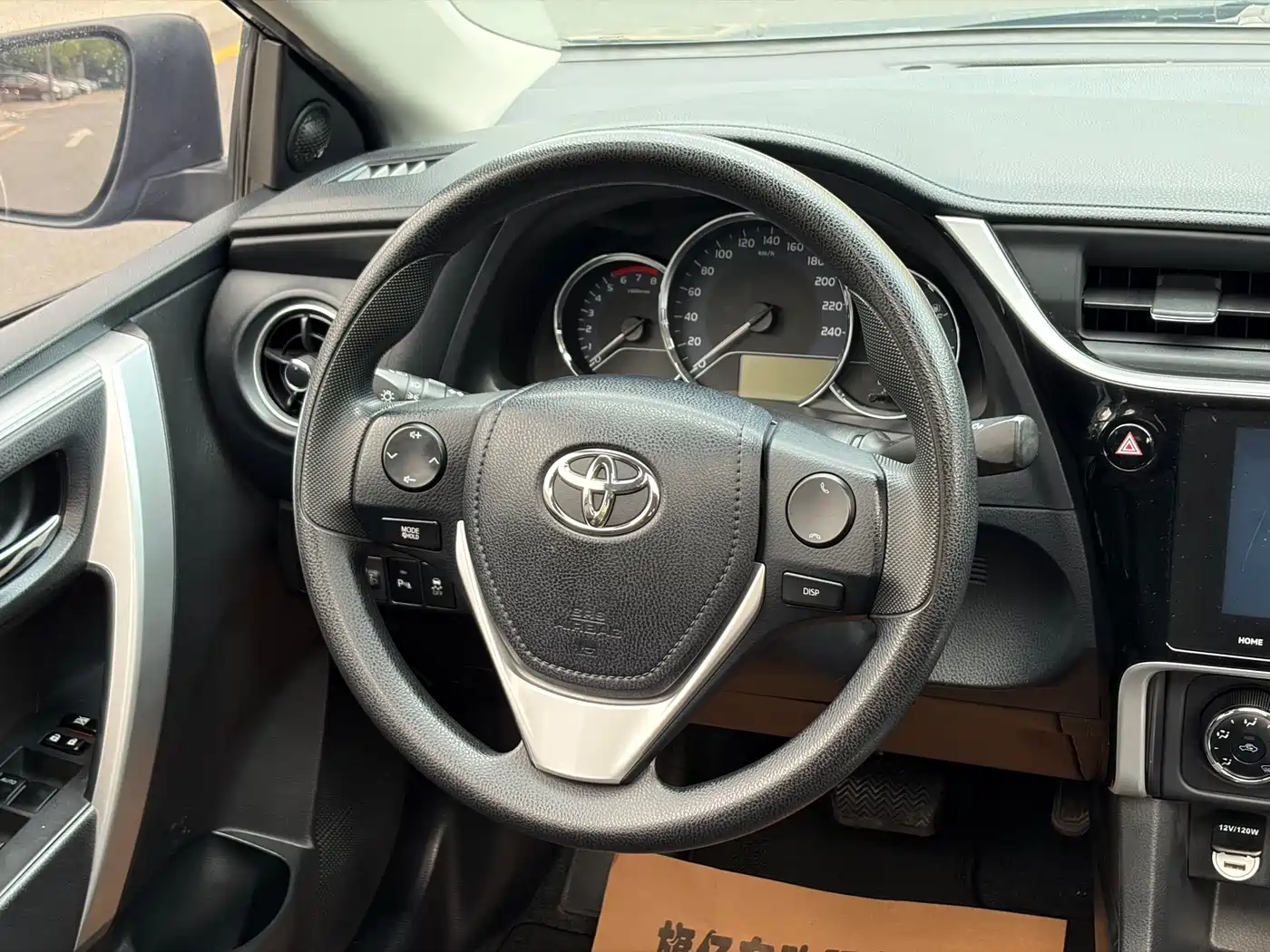 Toyota Levin 2017 Facelift 185T CVT Elite (China V) фото 11