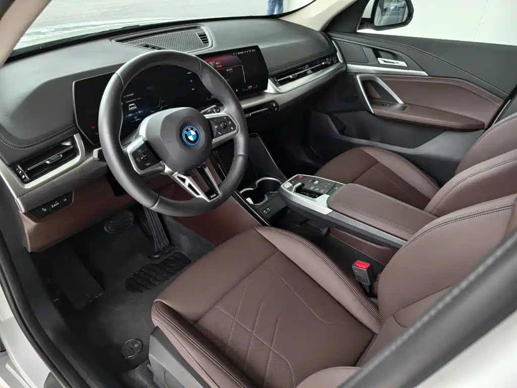 BMW iX1 2025 2025 eDrive25L M Sport Package