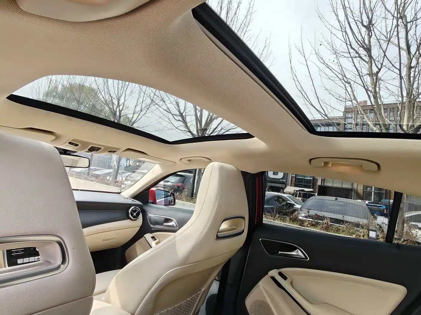 Mercedes-Benz GLA 2017 GLA 200 Dynamic фото 18