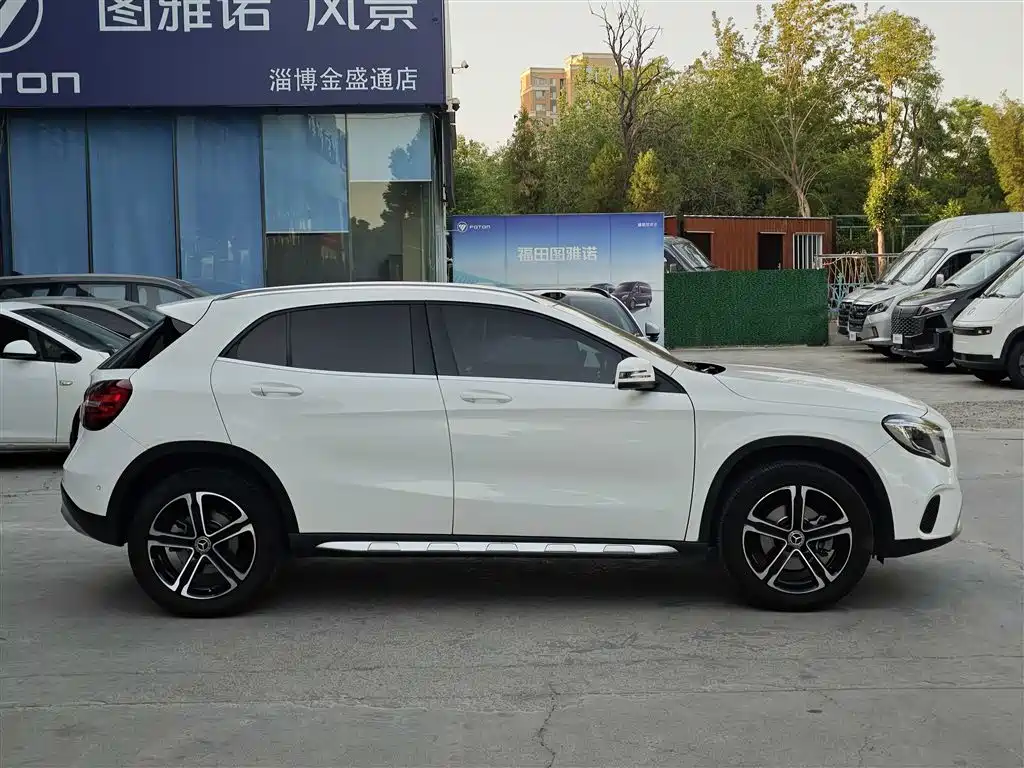 Mercedes-Benz GLA 2018 GLA 200 Fashion фото 4