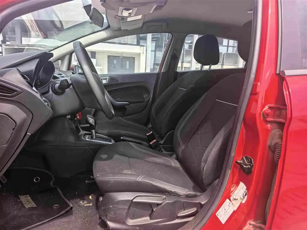 صورة 6 - Ford Fiesta