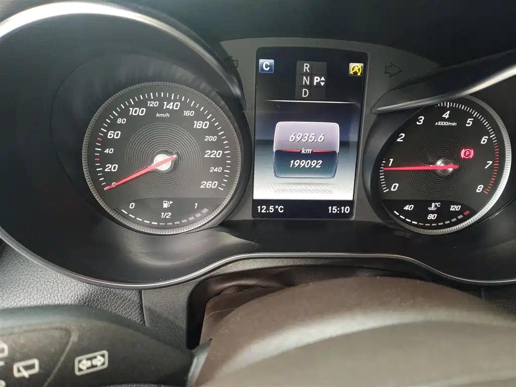 Mercedes-Benz GLC 2019 Facelift GLC 260 L 4MATIC Luxury фото 8