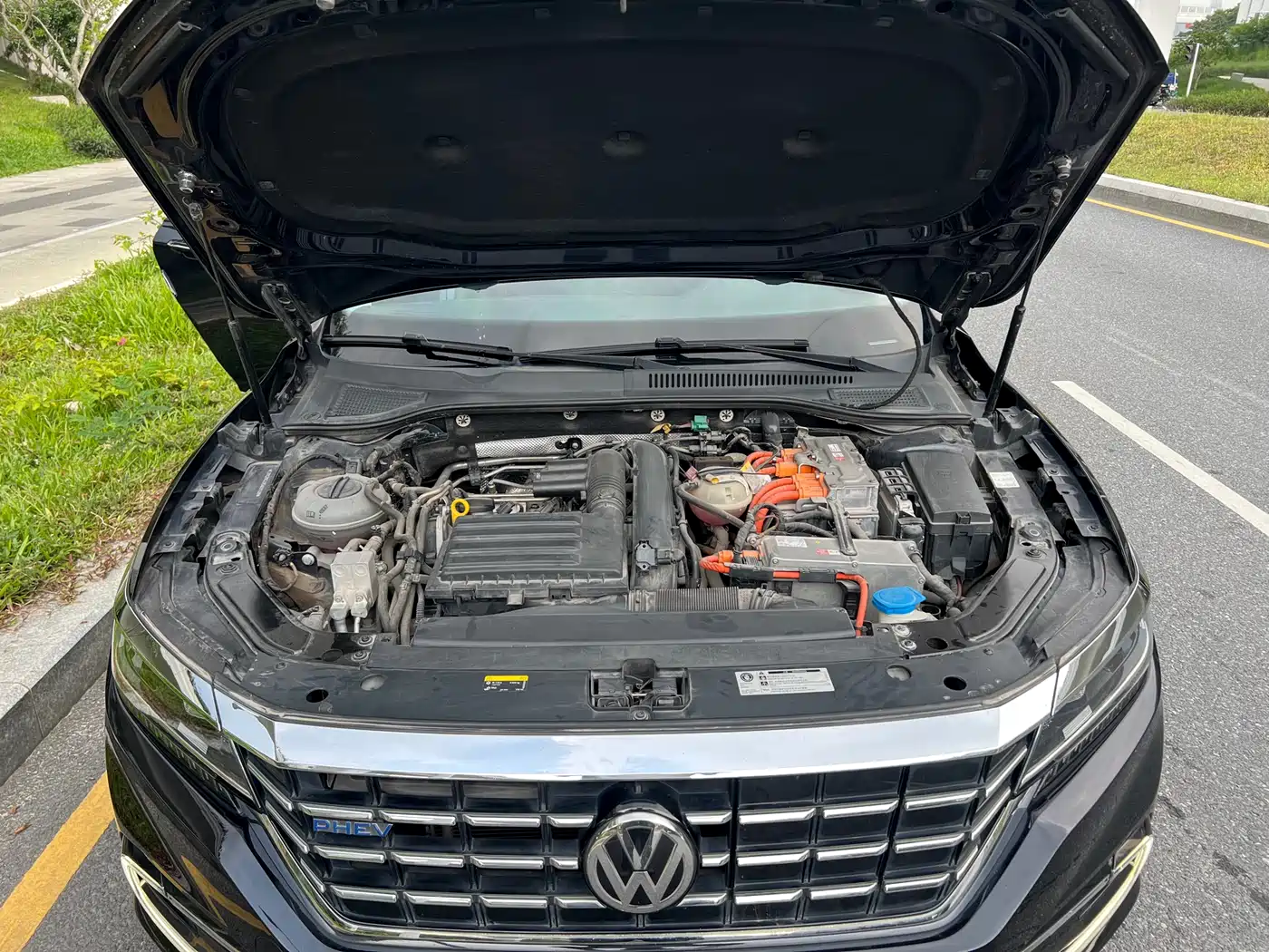 Volkswagen Passat New Energy 2019 430PHEV Hybrid Luxury Edition фото 15