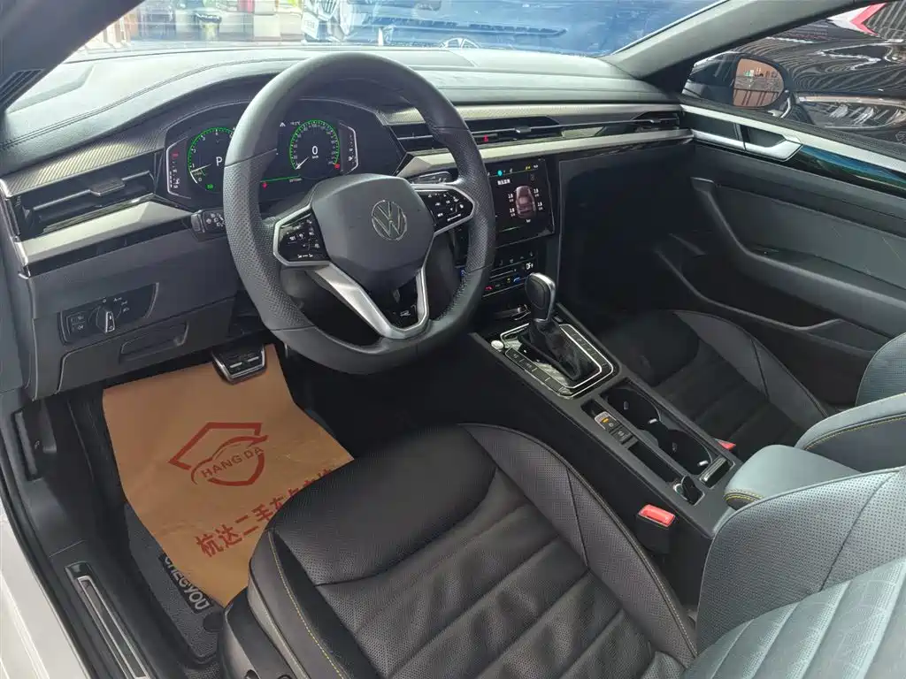 Volkswagen FAW-Volkswagen CC 2024 380TSI Eye-catching Public Sharing Edition фото 7