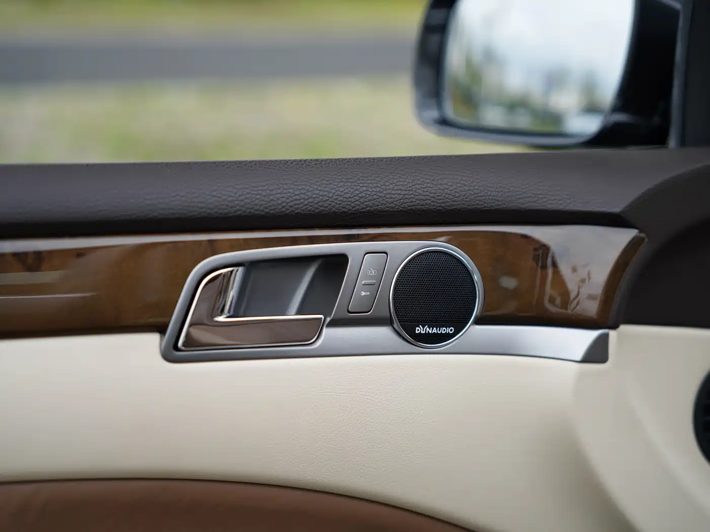 Volkswagen Phaeton 2012 3.0L Elite Custom фото 19