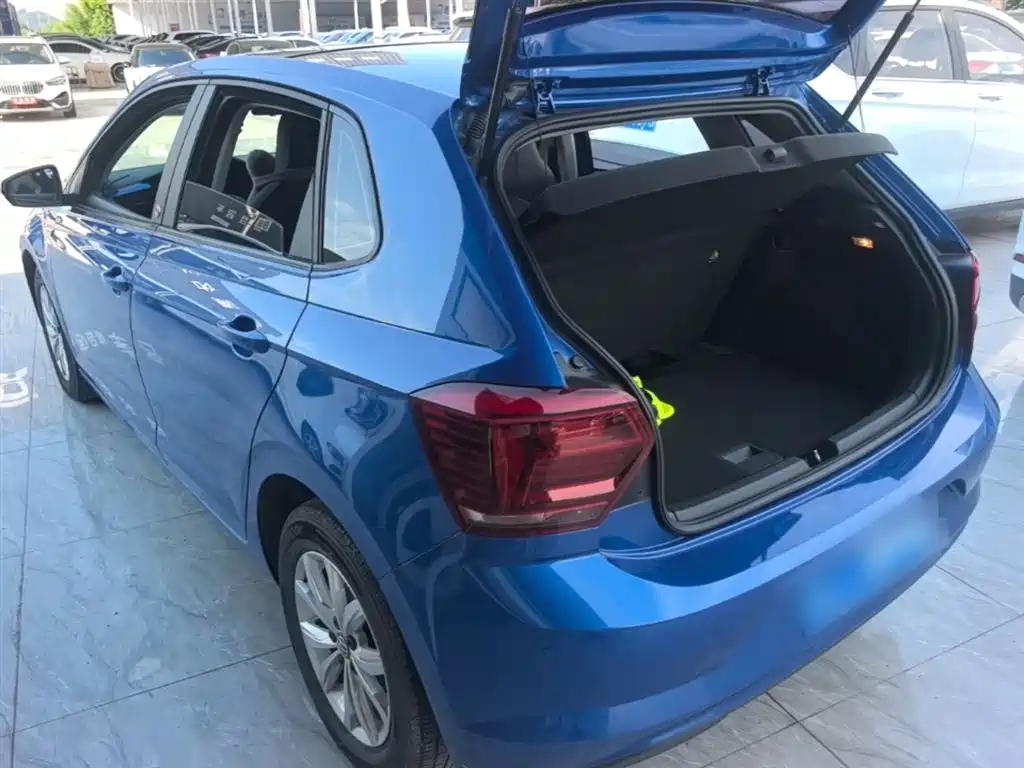 Volkswagen Polo 2019 Plus 1.5L Automatic Colorful Tech Edition фото 5