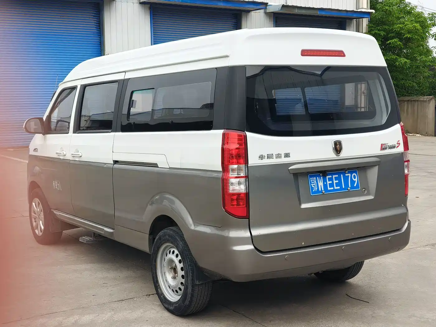Jinbei New Hiace S 2022 2021 1.5L Fortune Central Air-conditioned Passenger Vehicle China VI SWC15M