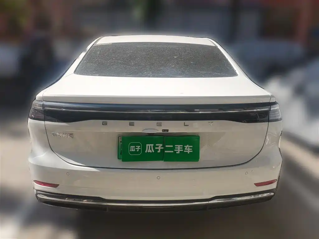Geely Galaxy Galaxy A7 2025 EM-i 150km Premium Edition фото 3