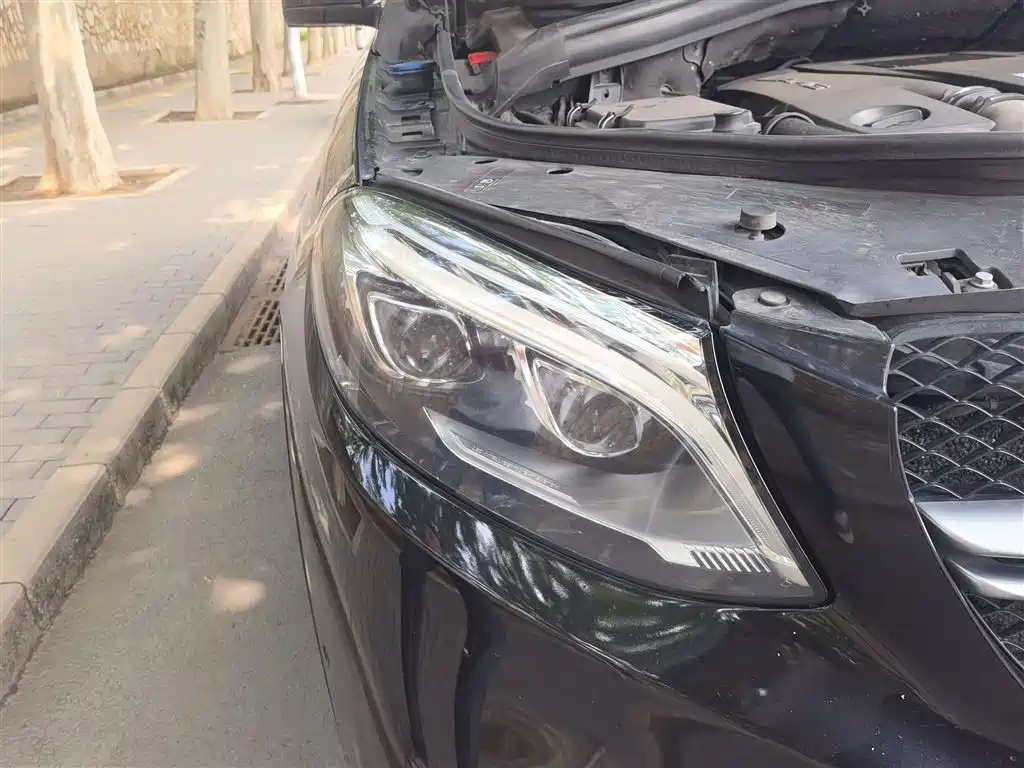 Mercedes-Benz GLE AMG 2015 AMG GLE 63 S 4MATIC фото 7