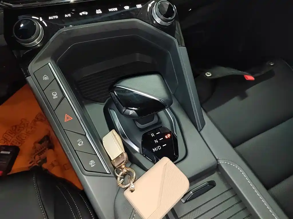 Lynk & Co 06 2023 Remix 1.5T Power Pro фото 14