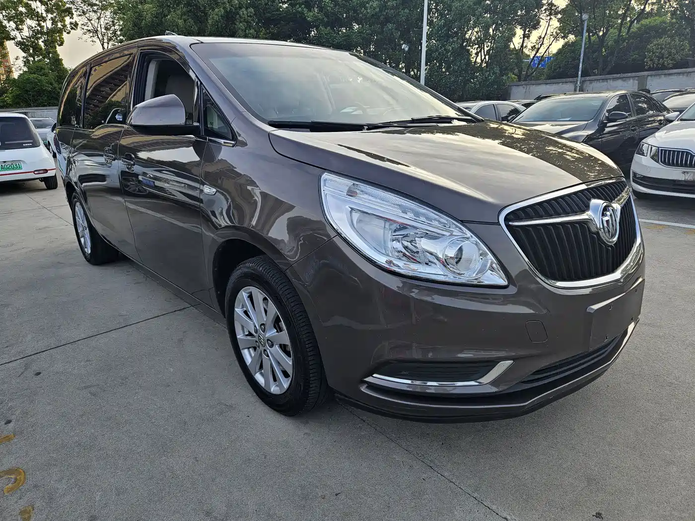 Buick GL8 2017 25S Comfort China V фото 3