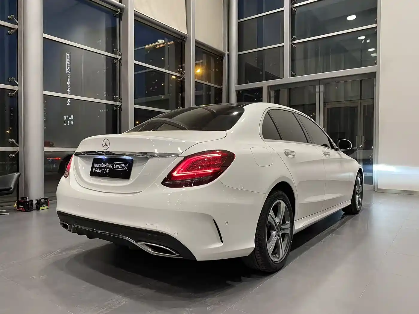 MERCEDES-BENZ C CLASS