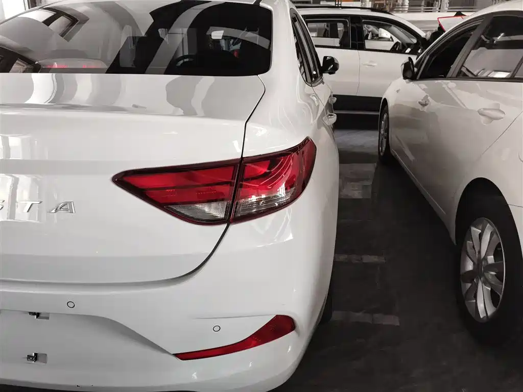 Hyundai Elantra 2018 1.6L Auto Joy GL (China V) фото 8