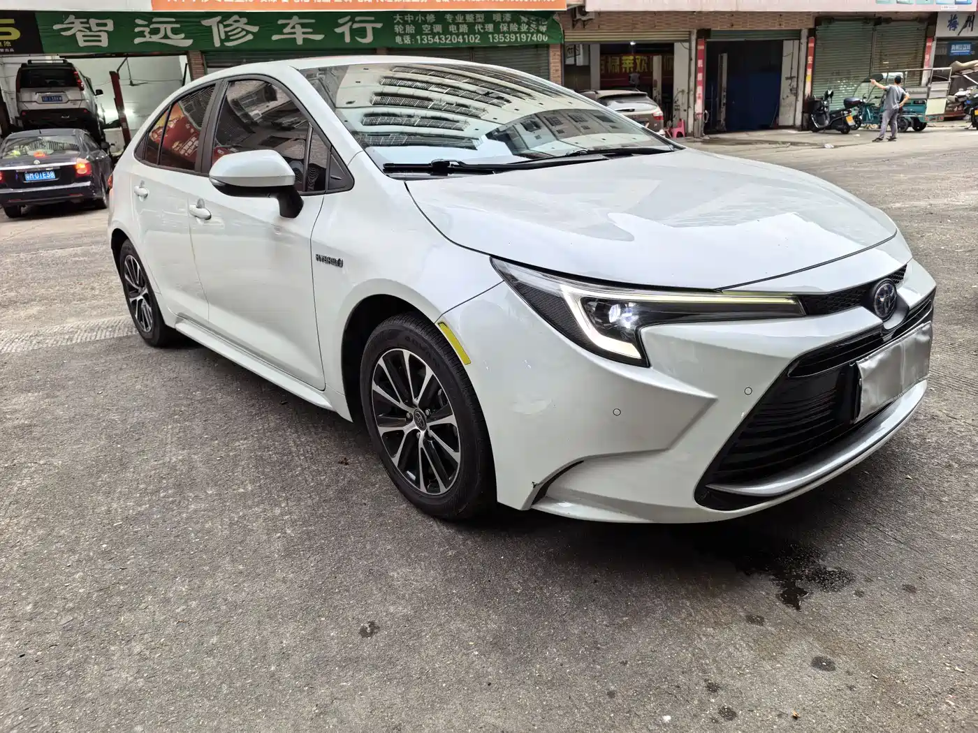 Toyota Levin 2023 Smart Hybrid 1.8L Luxury фото 3