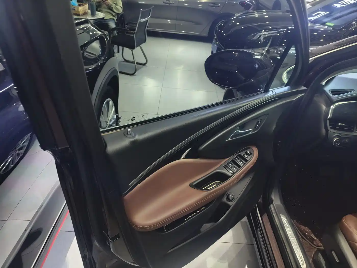 Buick Envision Plus 2019 28T 4WD Elite Type China V фото 4