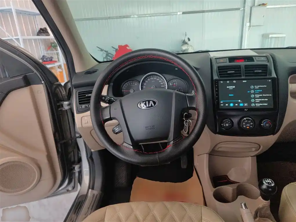 Kia Sportage 2013 2.0L Manual 2WD GL фото 7