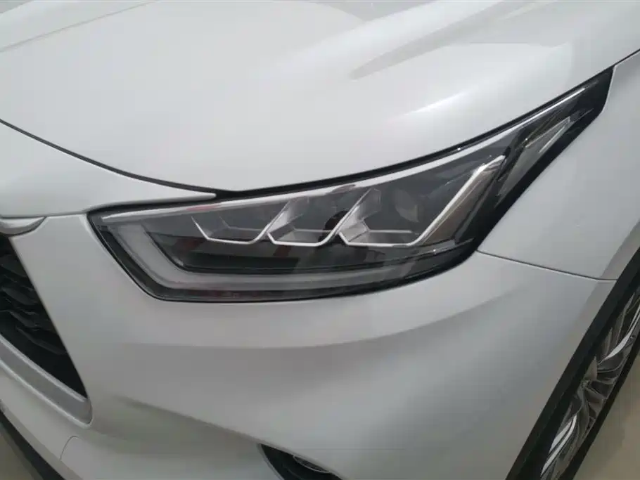 Toyota Highlander 2024 2.5L Smart Hybrid 4WD Premium 7-seater фото 5