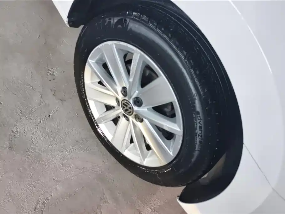 Volkswagen Jetta 2015 Value Edition 1.6L Automatic Comfort фото 6