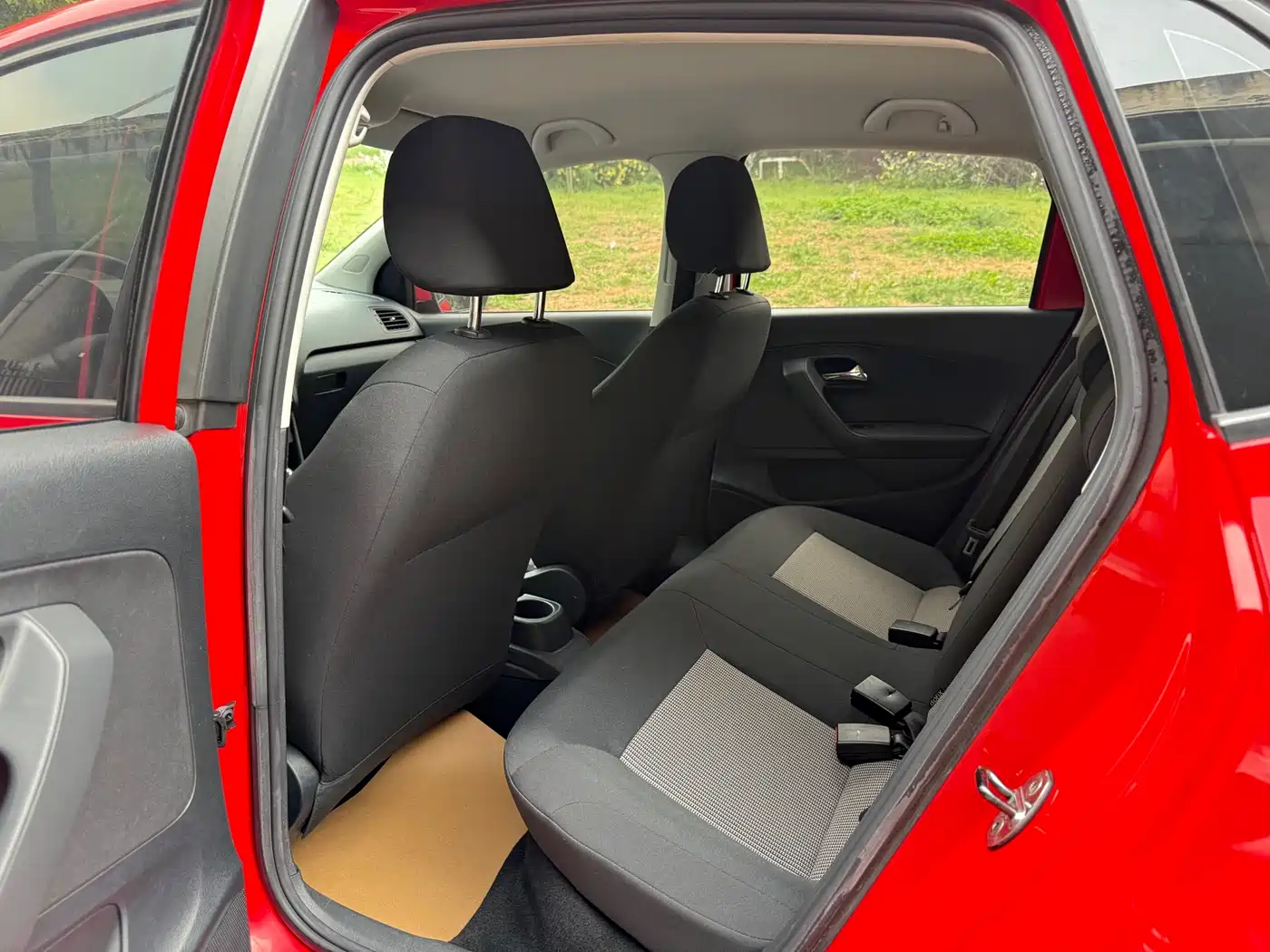 Volkswagen Polo 2018 1.5L Auto Safe Drive фото 4