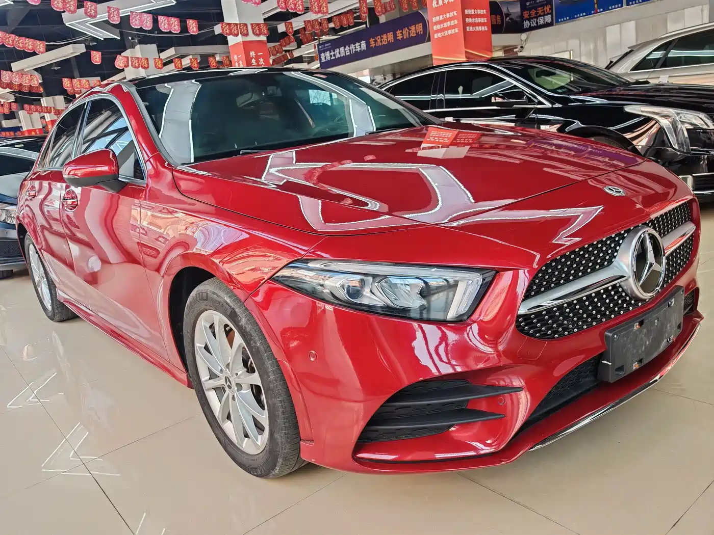 Mercedes-Benz A-Class 2019 A 200 L Sport Sedan фото 3