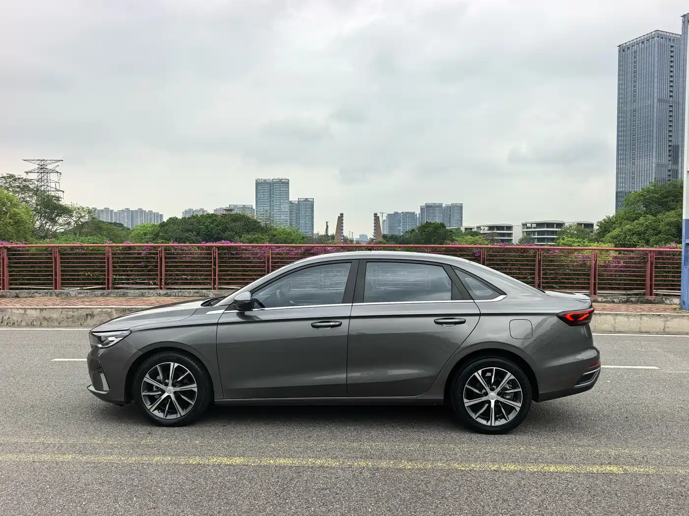 GEELY AUTOMOBILE EMGRAND