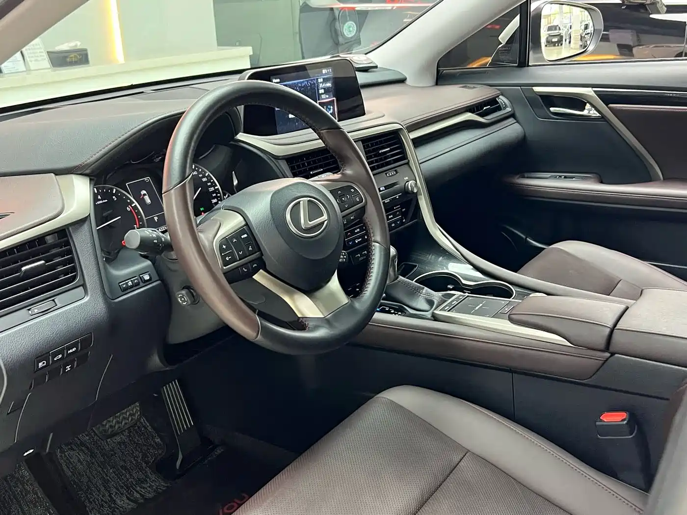 Lexus RX 2020 Facelift 300 AWD Elegance Edition фото 8