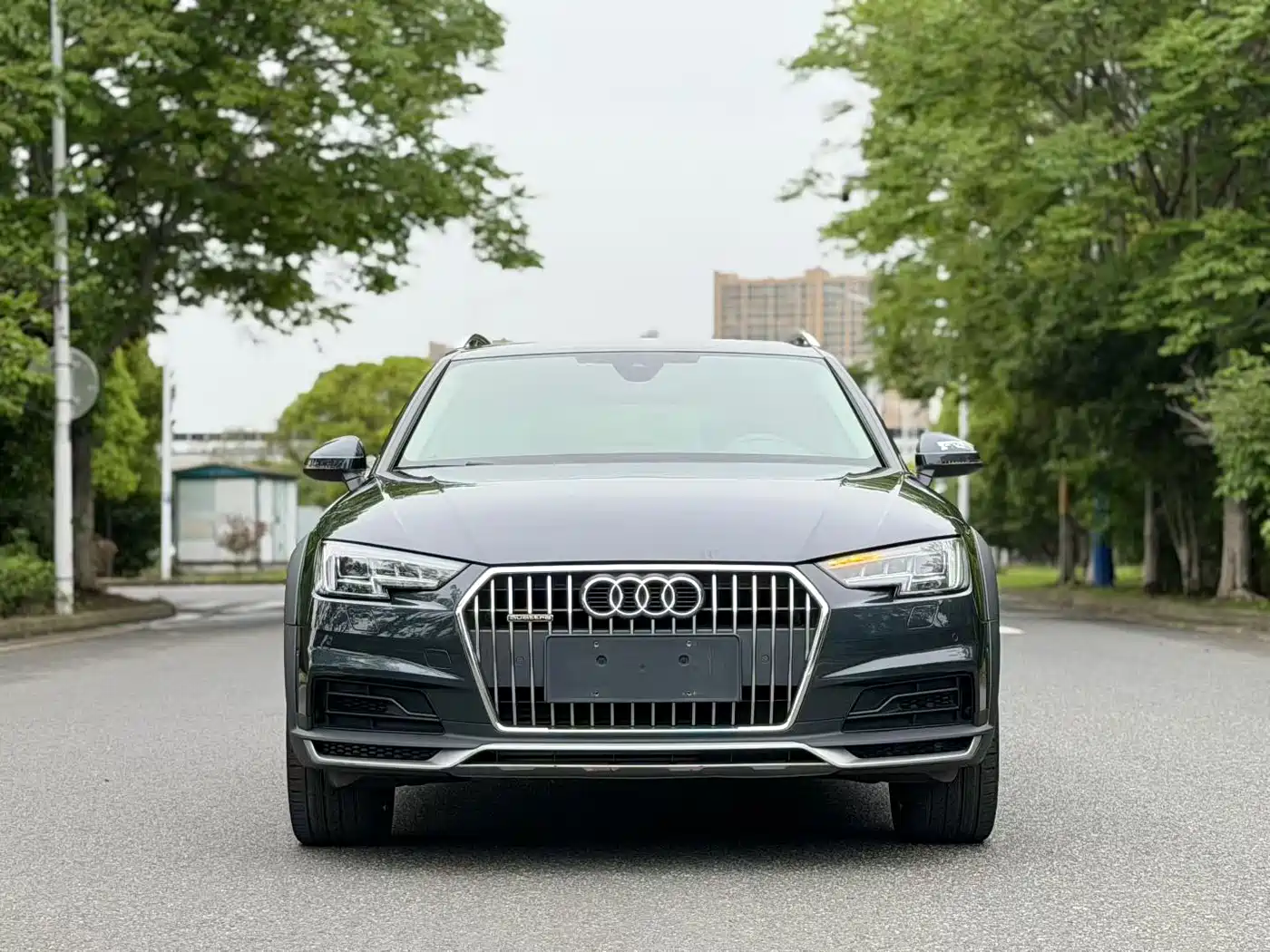 Audi A4 (Import) 2017 45 TFSI allroad quattro Sport фото 2