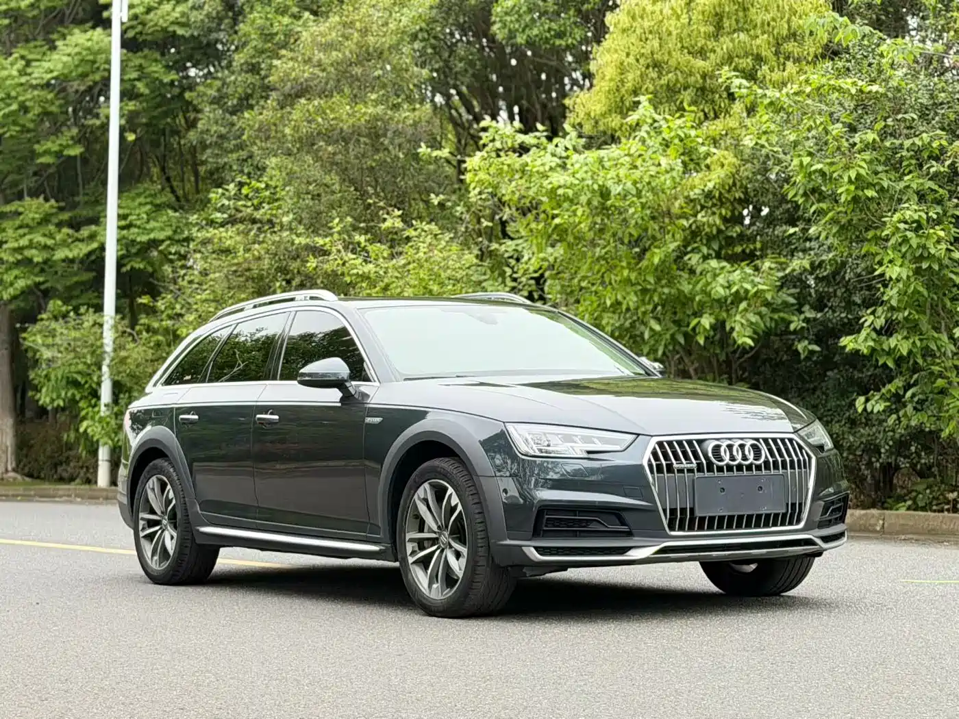Audi A4 (Import) 2017 45 TFSI allroad quattro Sport фото 3