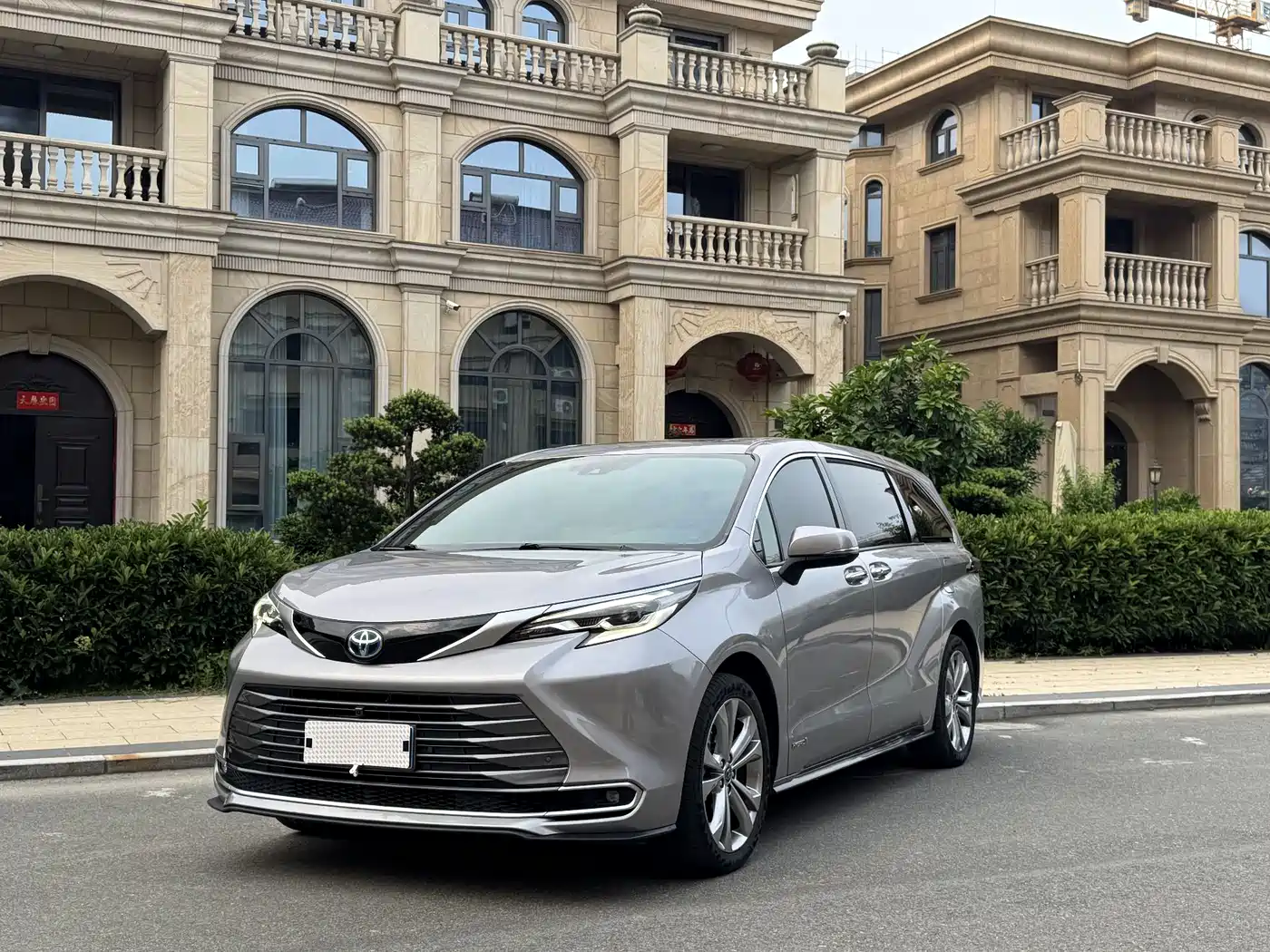 Toyota Sienna 2023 2.5L Hybrid Premium Edition
