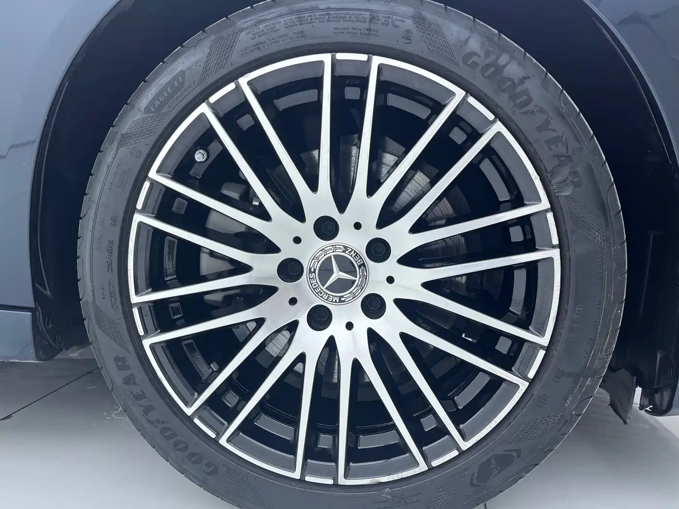 Mercedes-Benz C-Class 2024 Facelift C 260 L Sport фото 13