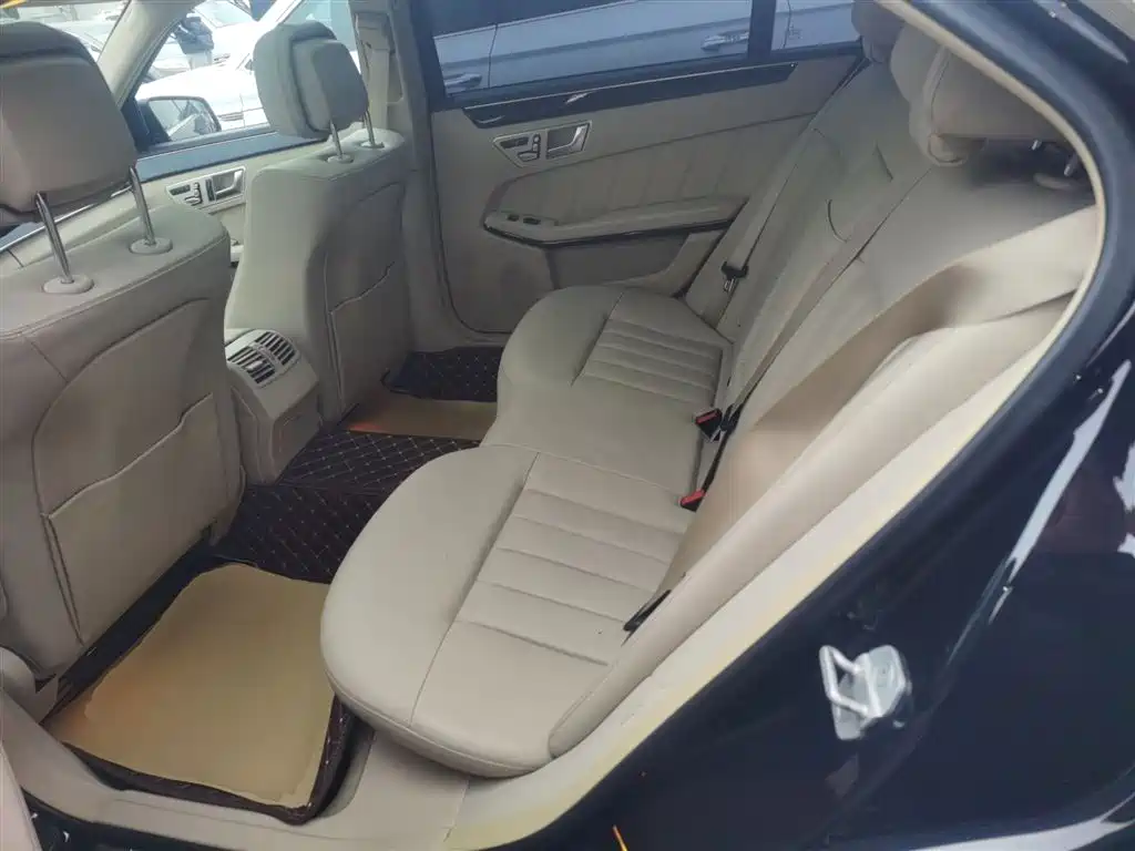 Mercedes-Benz E-Class 2014 Facelift E 300 L Sport фото 13