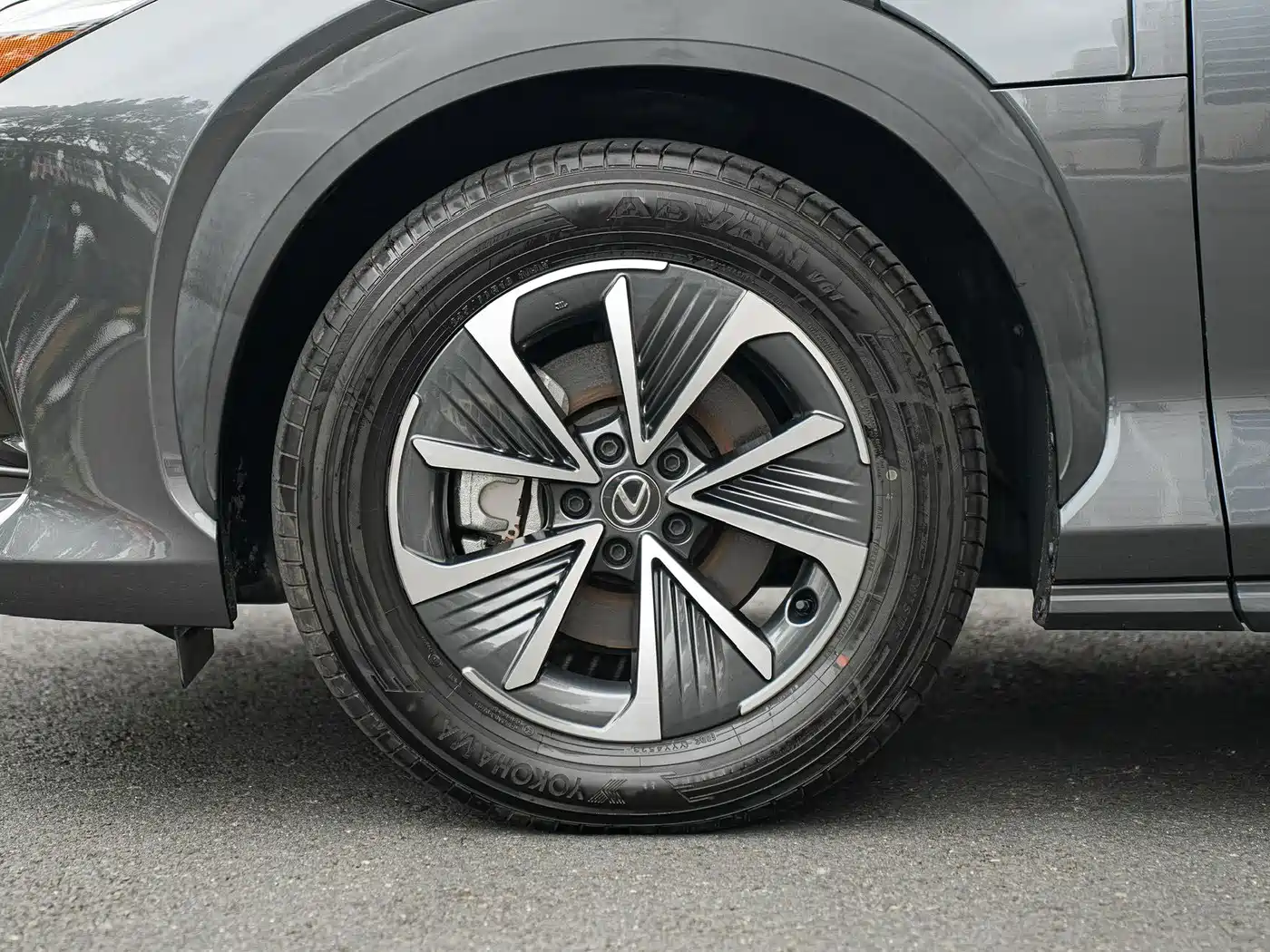 Lexus RZ 2024 2023 450e 4WD Deluxe