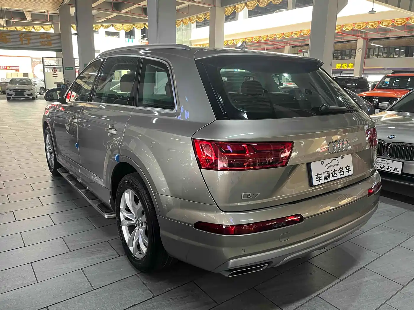 AUDI Q7