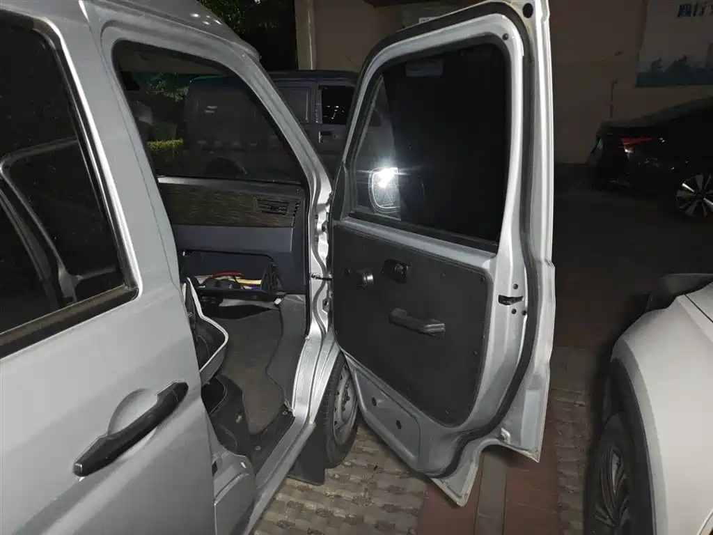 Jinbei Little Sea Lion X30 2023 2021 1.5L Standard Non-AC Version Passenger Vehicle China VI SWC15M