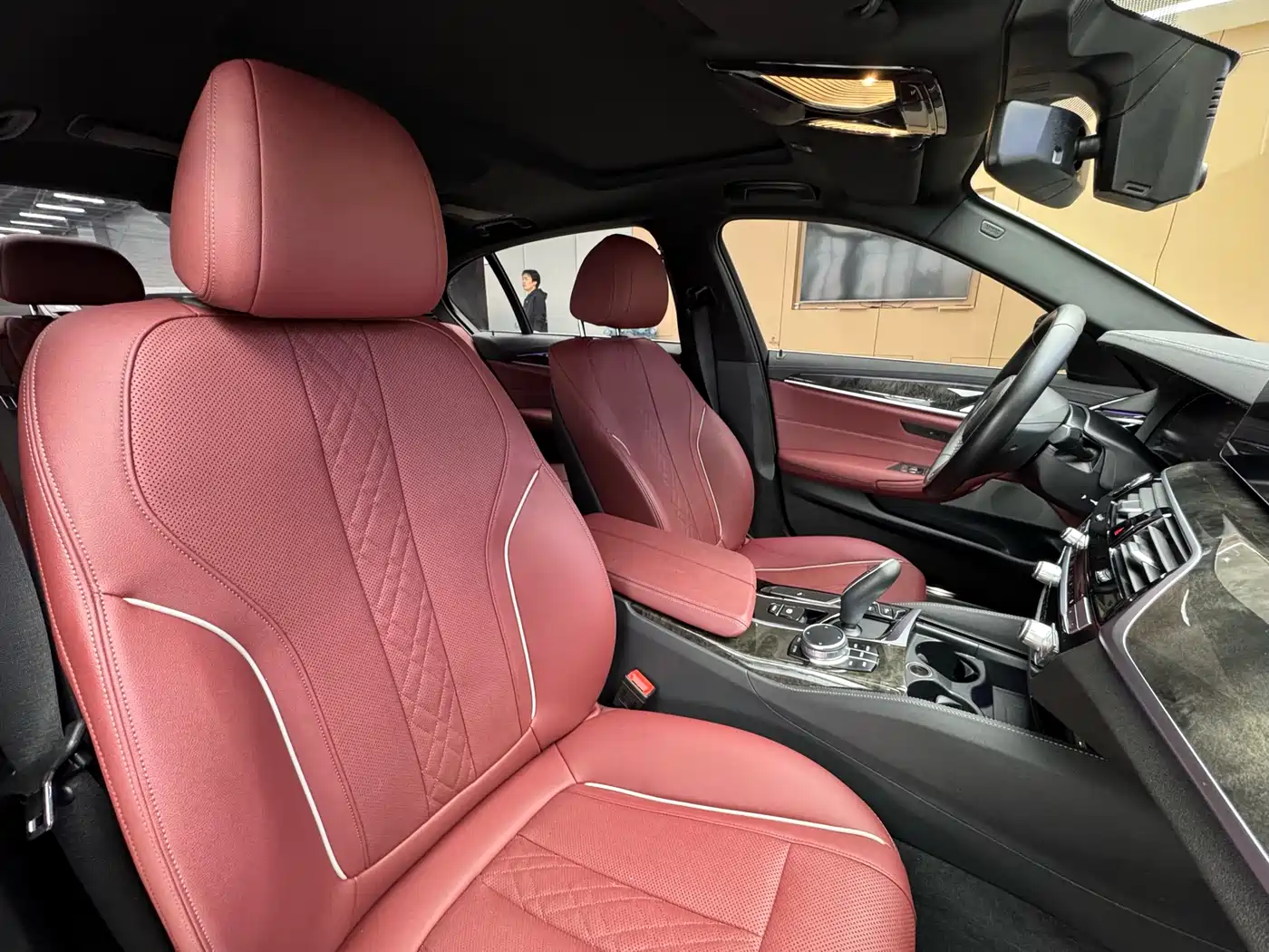 BMW 5 Series 2021 525Li M Sport Package фото 14