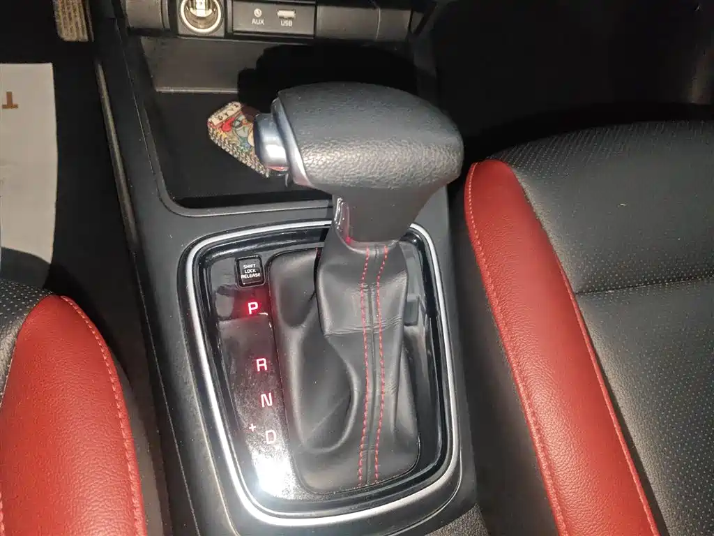 Kia KX CROSS 2017 1.4L AT GLS фото 10