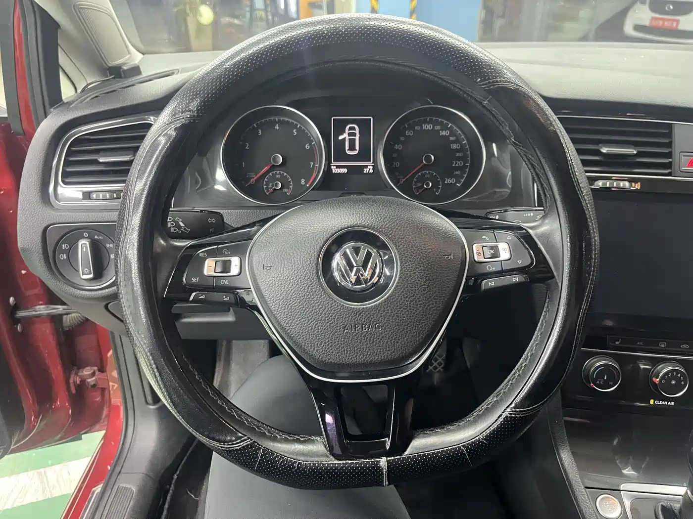 Volkswagen Golf 2018 230TSI Automatic Luxury фото 13