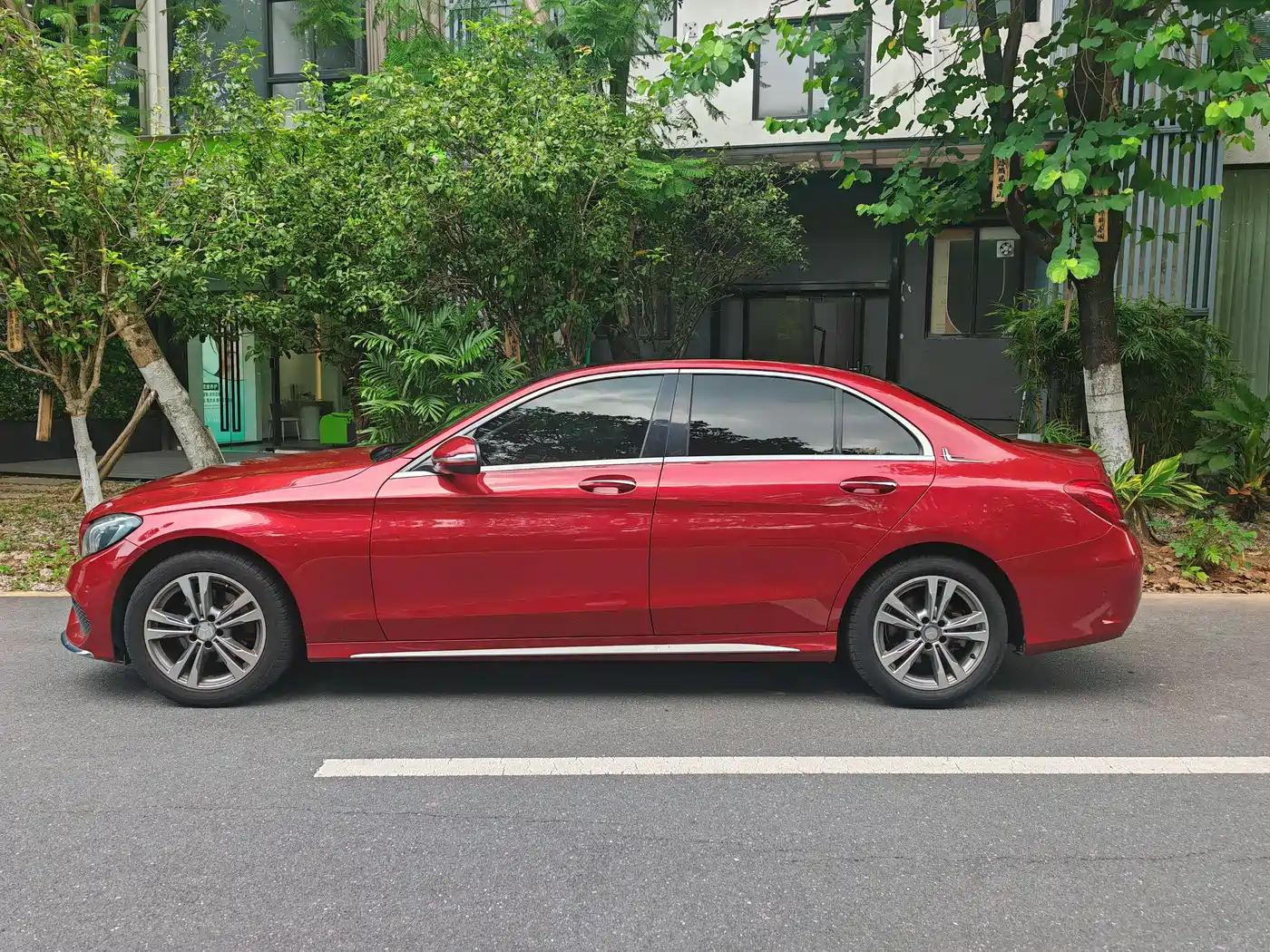 Mercedes-Benz C-Class 2017 Facelift C 200 L Sport Edition фото 4