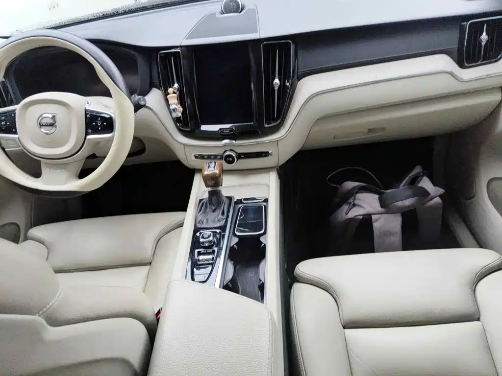 Volvo XC60, миниатюра 12