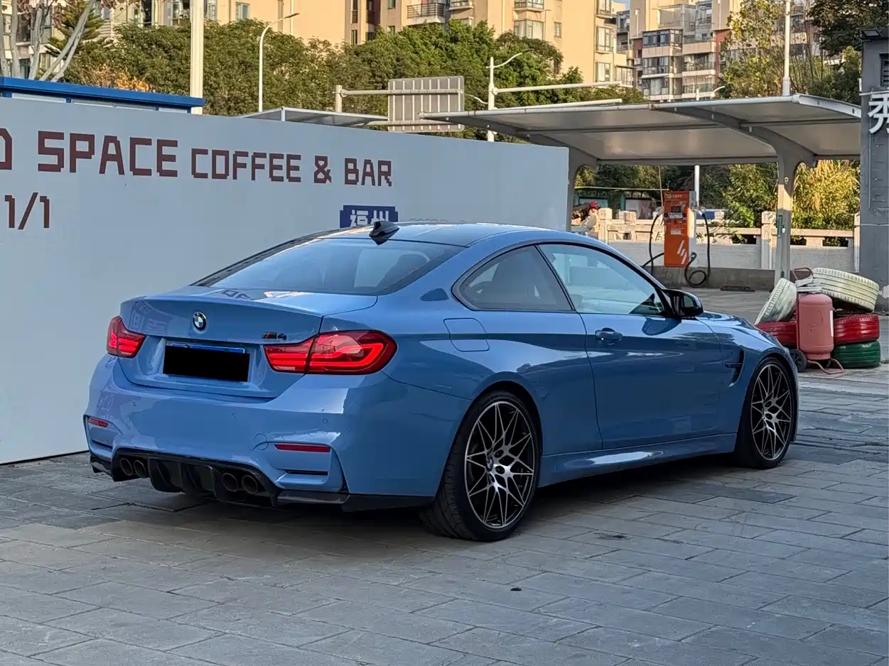 BMW M4 2017 M4 Coupe Fans Limited Edition фото 4