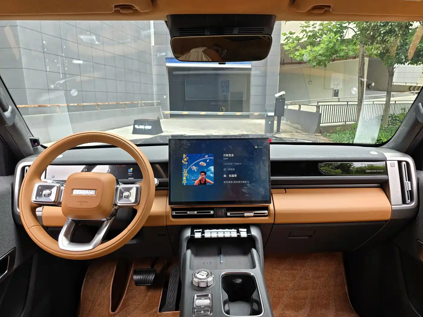 iCAR V27 2026 2026 200KM AWD Falcon 500